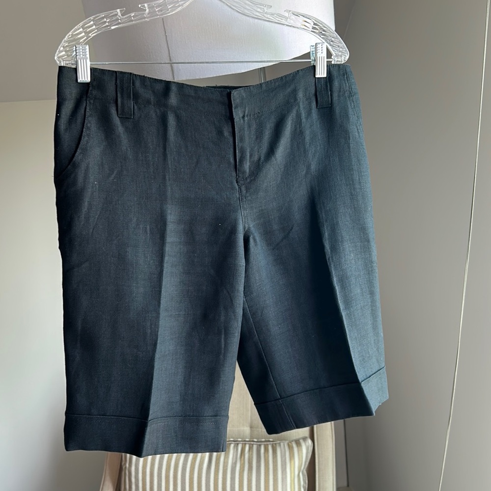 Context black 100% linen Bermuda shorts size 12, excellent condition like new
